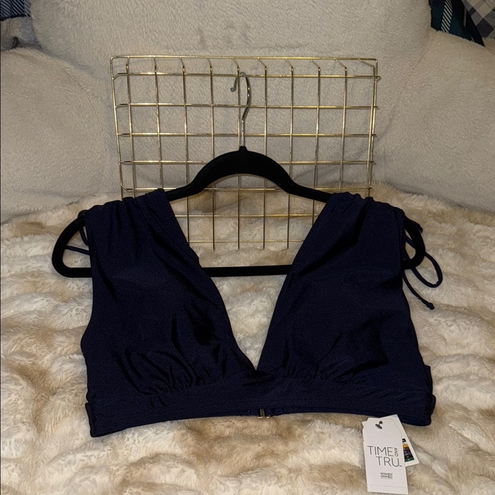 Time and Tru Navy Crop Top